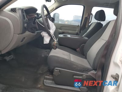 Zdjęcie 7 z 14 samochodu: 2009 CHEVROLET SILVERADO C3500 VIN:1GCHC73K59F151622 - miniatura