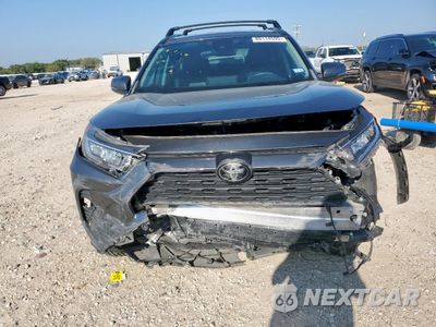 Piąte zdjęcie samochodu w środku: 2021 TOYOTA RAV4 XLE VIN:2T3P1RFV2MC186520 - miniatura