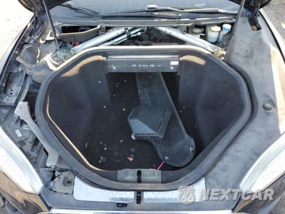 Zdjęcie 11 z 14 samochodu: 2013 TESLA MODEL S VIN:5YJSA1CG4DFP16122 - miniatura