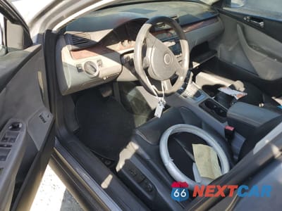 Zdjęcie 8 z 12 samochodu: 2006 VOLKSWAGEN PASSAT 2.0T VIN:WVWAK73CX6P056881 - miniatura