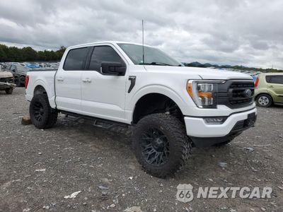 Czwarte zdjęcie samochodu z boku: 2023 FORD F150 SUPERCREW VIN:1FTFW1E88PKD73427 - miniatura