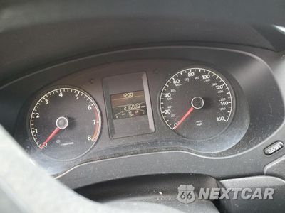 Zdjęcie 9 z 13 samochodu: 2013 VOLKSWAGEN JETTA BASE VIN:3VW2K7AJ5DM258498 - miniatura