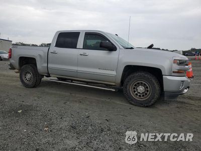Czwarte zdjęcie samochodu z boku: 2017 CHEVROLET SILVERADO K1500 LT VIN:3GCUKREC5HG269041 - miniatura