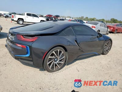 Trzecie zdjęcie samochodu z tyłu: 2015 BMW I8 VIN:WBY2Z2C5XFV391699 - miniatura
