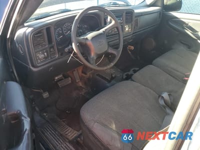 Zdjęcie 8 z 13 samochodu: 2001 CHEVROLET SILVERADO K1500 VIN:1GCEK14V51E322438 - miniatura