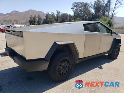 Trzecie zdjęcie samochodu z tyłu: 2024 TESLA CYBERTRUCK CYBERBEAST VIN:7G2CEHEE3RA000245 - miniatura