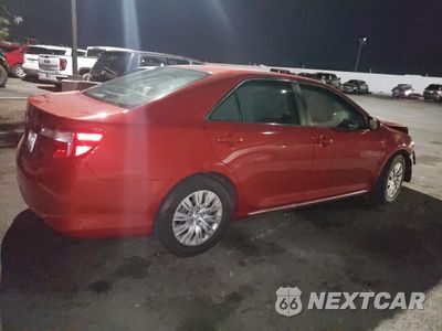 Trzecie zdjęcie samochodu z tyłu: 2012 TOYOTA CAMRY BASE VIN:4T4BF1FK2CR247640 - miniatura