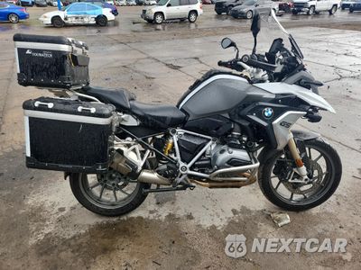 2017 BMW R1200 GS WB10A6108HZ656241 - główne zdjęcie licytacji z USA - miniatura