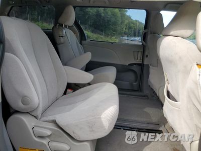 Zdjęcie 11 z 15 samochodu: 2013 TOYOTA SIENNA LE VIN:5TDKK3DC6DS399492 - miniatura