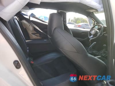 Zdjęcie 10 z 12 samochodu: 2024 TOYOTA GR COROLLA CORE VIN:JTNABAAE6RA010050 - miniatura