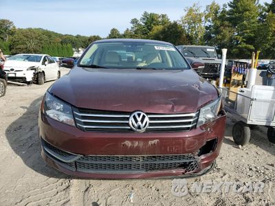 Piąte zdjęcie samochodu w środku: 2014 VOLKSWAGEN PASSAT SE VIN:1VWBT7A35EC054933 - miniatura