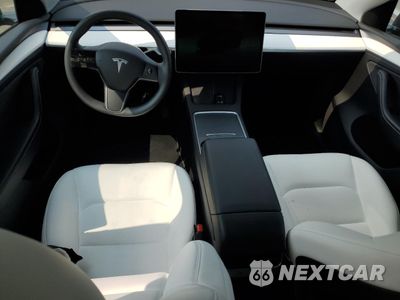 Zdjęcie 8 z 14 samochodu: 2024 TESLA MODEL Y VIN:7SAYGDEE4RA215776 - miniatura
