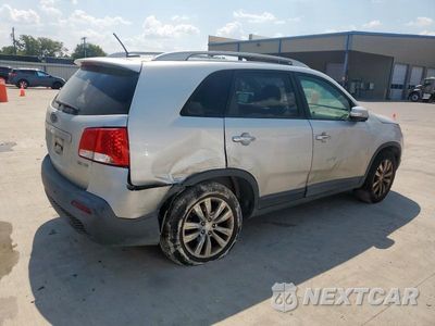 Trzecie zdjęcie samochodu z tyłu: 2011 KIA SORENTO EX VIN:5XYKU4A26BG022859 - miniatura