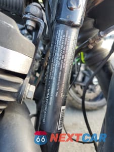 Zdjęcie 8 z 9 samochodu: 2017 HARLEY-DAVIDSON XL883 IRON 883 VIN:1HD4LE237HC413748 - miniatura