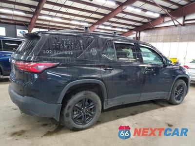 Trzecie zdjęcie samochodu z tyłu: 2023 CHEVROLET TRAVERSE LT VIN:1GNEVGKW4PJ213174 - miniatura