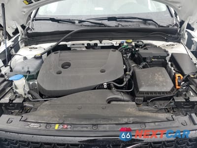 Zdjęcie 11 z 12 samochodu: 2023 VOLVO XC40 PLUS VIN:YV4L12UW2P2020802 - miniatura