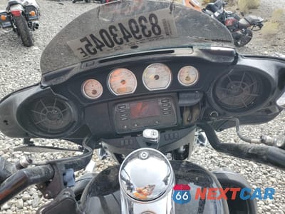 Zdjęcie 7 z 9 samochodu: 2017 HARLEY-DAVIDSON FLHX STREET GLIDE VIN:1HD1KBC19HB609827 - miniatura