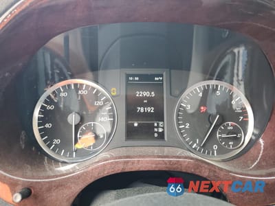 Zdjęcie 9 z 15 samochodu: 2016 MERCEDES-BENZ METRIS VIN:WD4PG2EEXG3181083 - miniatura