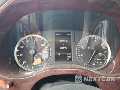 Zdjęcie 9 z 15 samochodu: 2016 MERCEDES-BENZ METRIS VIN:WD4PG2EEXG3181083 - miniatura
