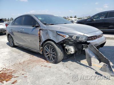 Czwarte zdjęcie samochodu z boku: 2023 KIA FORTE GT LINE VIN:3KPF54AD2PE564125 - miniatura