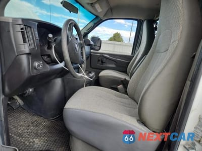 Zdjęcie 7 z 13 samochodu: 2012 GMC SAVANA G2500 VIN:1GTW7FCG7C1100516 - miniatura