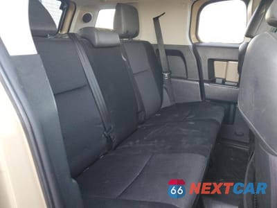 Zdjęcie 11 z 14 samochodu: 2012 TOYOTA FJ CRUISER VIN:JTEBU4BF1CK123624 - miniatura