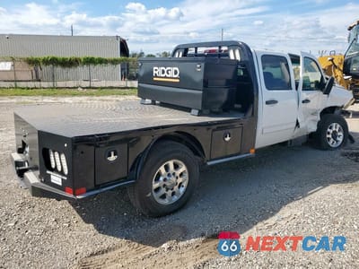 Trzecie zdjęcie samochodu z tyłu: 2011 CHEVROLET SILVERADO K3500 LT VIN:1GC4K0C83BF132814 - miniatura
