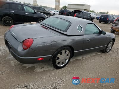 Trzecie zdjęcie samochodu z tyłu: 2003 FORD THUNDERBIRD VIN:1FAHP60A13Y109055 - miniatura