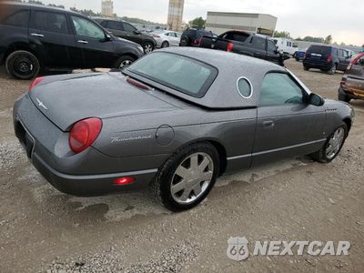 Trzecie zdjęcie samochodu z tyłu: 2003 FORD THUNDERBIRD VIN:1FAHP60A13Y109055 - miniatura