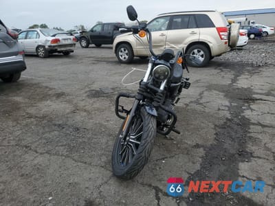 Drugie zdjęcie samochodu z przodu: 2012 HARLEY-DAVIDSON XL883 IRON 883 VIN:1HD4LE214CC404707 - miniatura