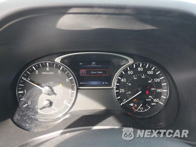 Zdjęcie 9 z 15 samochodu: 2018 NISSAN PATHFINDER S VIN:5N1DR2MNXJC666156 - miniatura