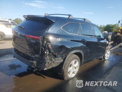 Trzecie zdjęcie samochodu z tyłu: 2022 TOYOTA HIGHLANDER L VIN:5TDBZRBH1NS572074 - miniatura