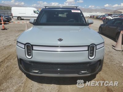 Piąte zdjęcie samochodu w środku: 2024 RIVIAN R1S ADVENTURE VIN:7PDSGABA6RN036803 - miniatura