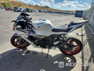 Trzecie zdjęcie samochodu z tyłu: 2025 KAWASAKI ZX636 K VIN:JKBZXJK18SA009952 - miniatura