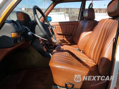 Zdjęcie 7 z 12 samochodu: 1982 MERCEDES-BENZ 300 DT VIN:WDBAB33A5CB003942 - miniatura
