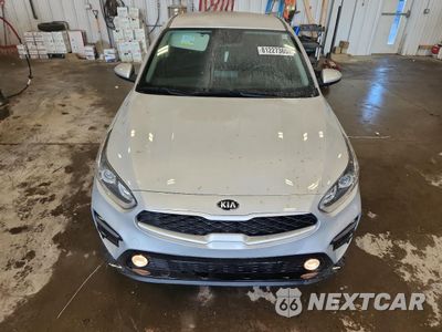 Piąte zdjęcie samochodu w środku: 2021 KIA FORTE FE VIN:3KPF24AD5ME265572 - miniatura