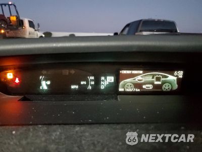 Zdjęcie 9 z 12 samochodu: 2014 TOYOTA PRIUS VIN:JTDKN3DU1E0379946 - miniatura