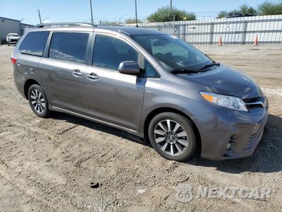Czwarte zdjęcie samochodu z boku: 2018 TOYOTA SIENNA XLE VIN:5TDDZ3DC0JS203949 - miniatura