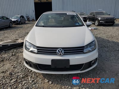 Piąte zdjęcie samochodu w środku: 2012 VOLKSWAGEN EOS KOMFORT VIN:WVWBW7AH4CV013183 - miniatura