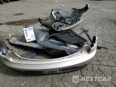 Zdjęcie 12 z 13 samochodu: 2023 POLESTAR 2 VIN:YSMET3KA0PL134010 - miniatura