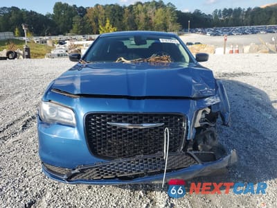 Piąte zdjęcie samochodu w środku: 2020 CHRYSLER 300 TOURING VIN:2C3CCAAG8LH158855 - miniatura