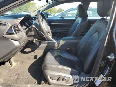 Zdjęcie 7 z 14 samochodu: 2019 TOYOTA CAMRY L VIN:4T1B11HK7KU808127 - miniatura