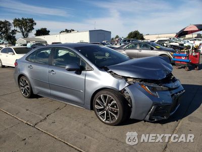 Czwarte zdjęcie samochodu z boku: 2020 TOYOTA COROLLA SE VIN:JTDS4RCE5LJ047631 - miniatura