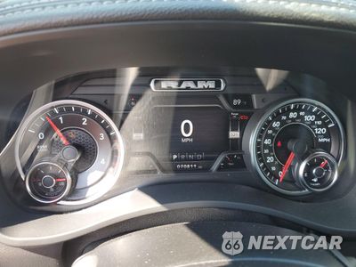 Zdjęcie 9 z 15 samochodu: 2020 RAM 3500 LARAMIE VIN:3C63RRJL9LG170686 - miniatura
