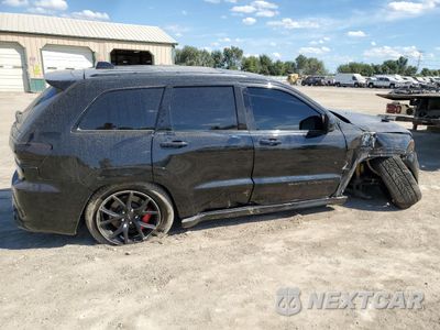 Trzecie zdjęcie samochodu z tyłu: 2018 JEEP GRAND CHEROKEE SRT-8 VIN:1C4RJFDJ6JC276497 - miniatura