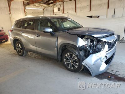 Czwarte zdjęcie samochodu z boku: 2023 TOYOTA HIGHLANDER L VIN:5TDKDRBH5PS523980 - miniatura