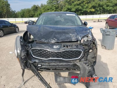 Piąte zdjęcie samochodu w środku: 2021 KIA SPORTAGE VIN:KNDPMCAC2M7865014 - miniatura