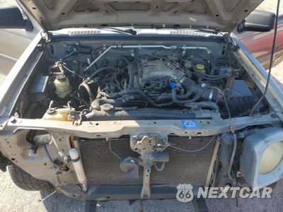 Zdjęcie 12 z 13 samochodu: 2004 NISSAN XTERRA XE VIN:5N1ED28T74C620221 - miniatura