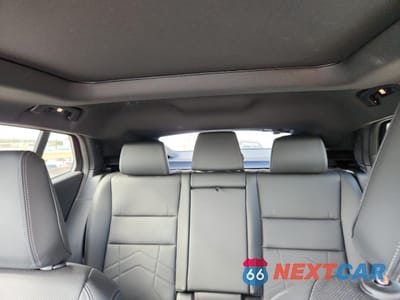 Zdjęcie 10 z 14 samochodu: 2025 BMW X2 XDRIVE28I VIN:WBX63GM06S5277474 - miniatura