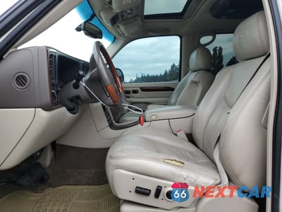 Zdjęcie 7 z 13 samochodu: 2003 CADILLAC ESCALADE ESV VIN:3GYFK66N53G268935 - miniatura